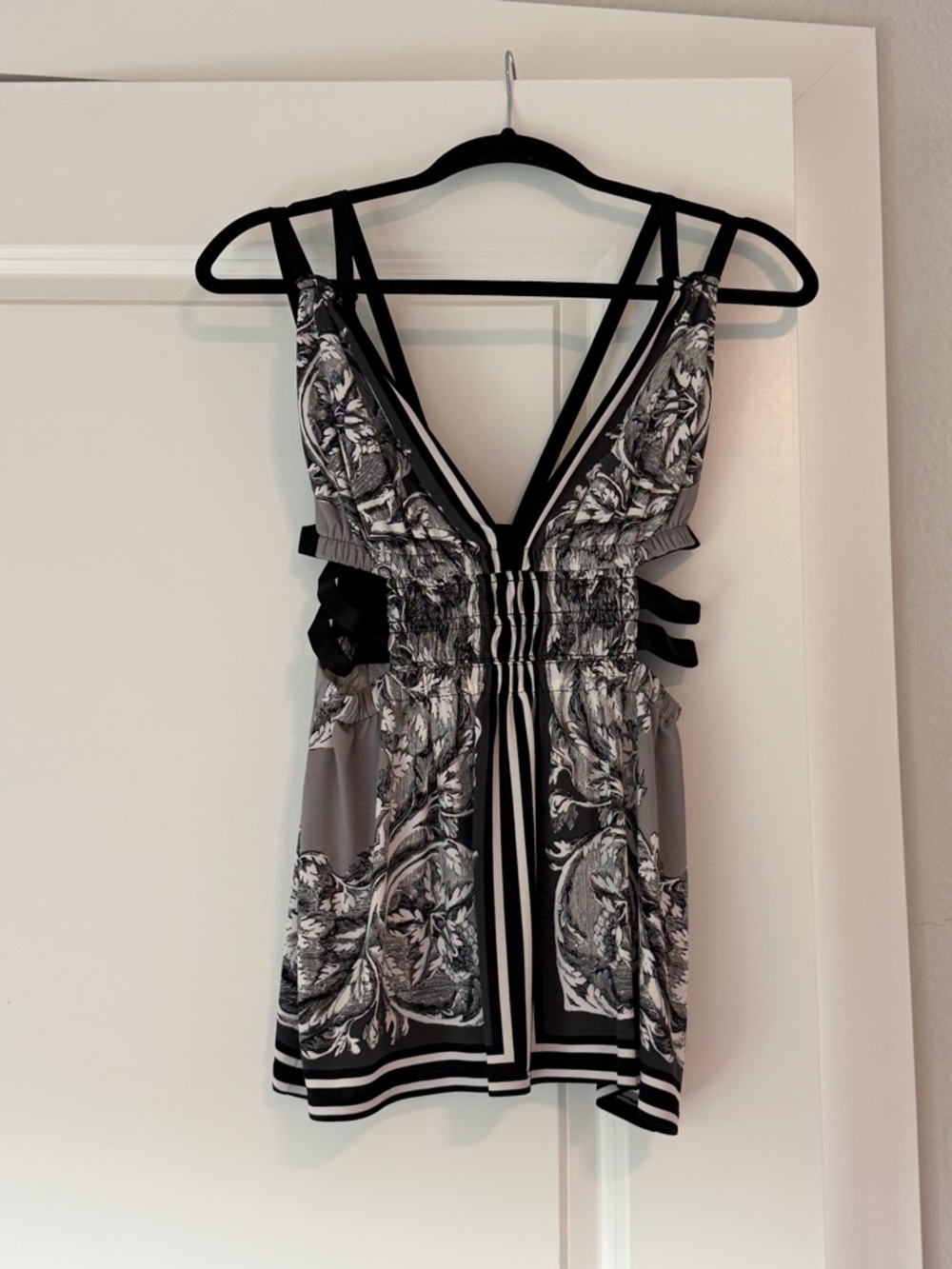 Express Grey & Black Floral V-Neck Tank Top